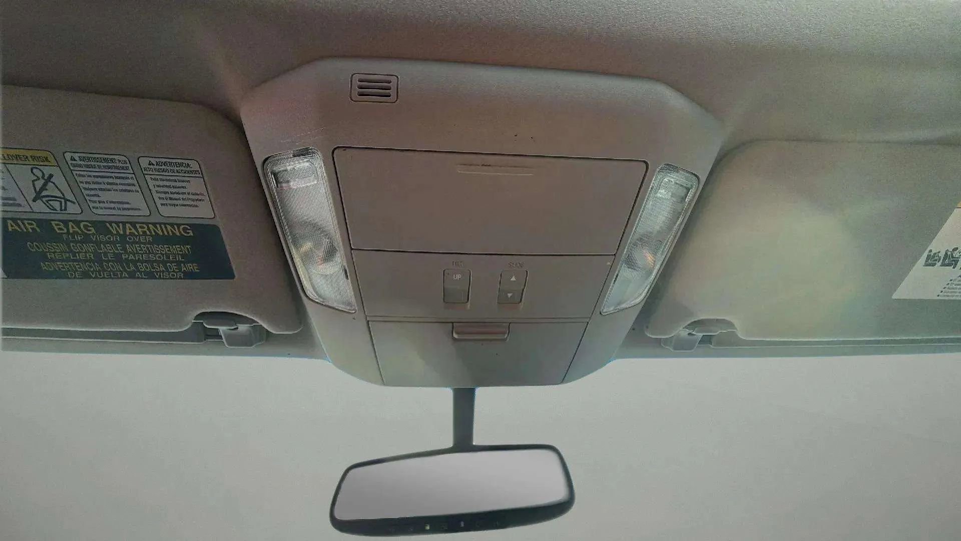 Used 2016 Toyota Sequoia Platinum image 40