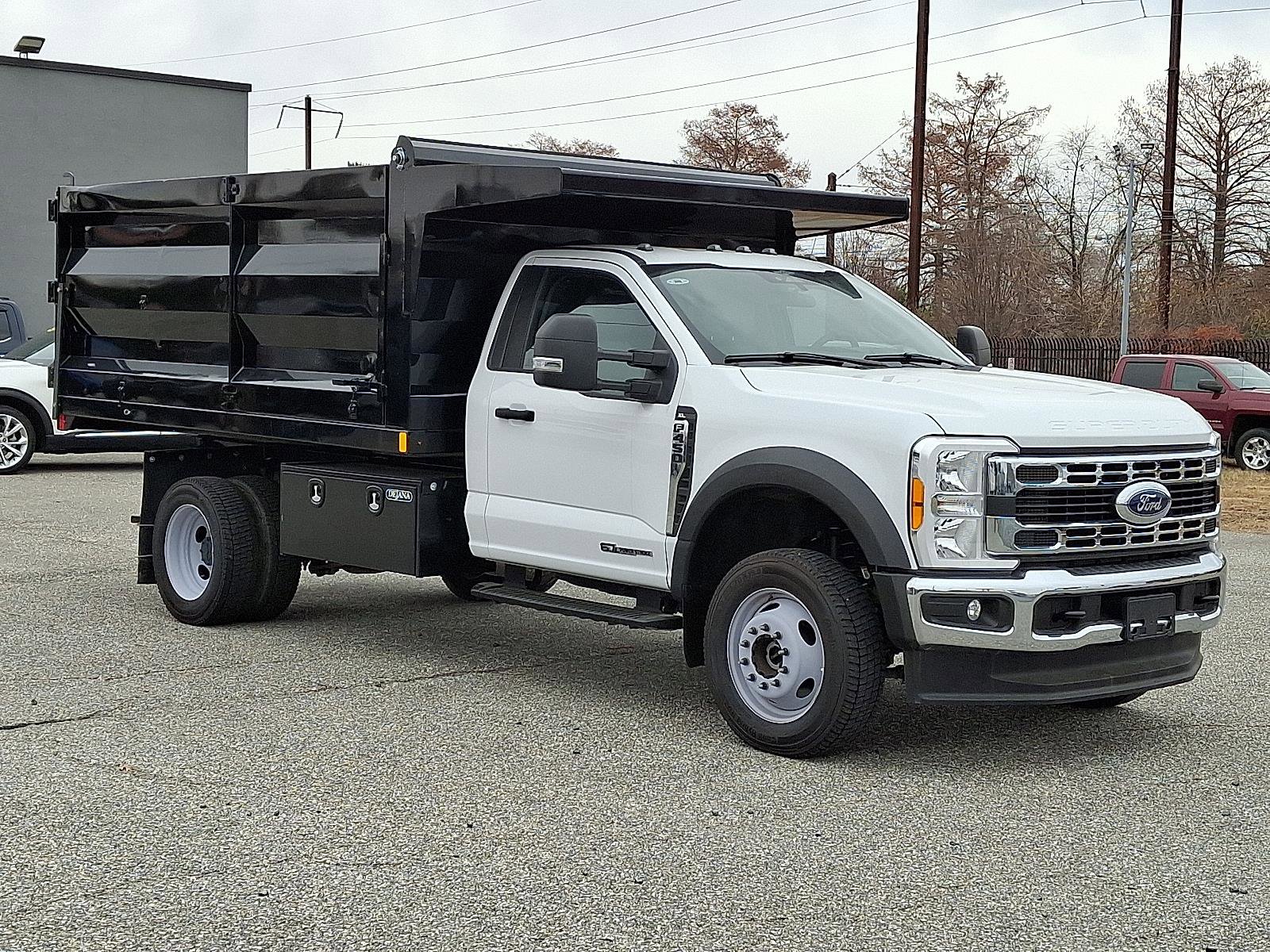 Used 2023 Ford F450 XL image 3