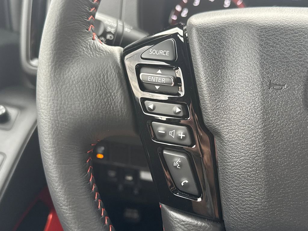 Certified 2025 Nissan Frontier PRO-4X image 41