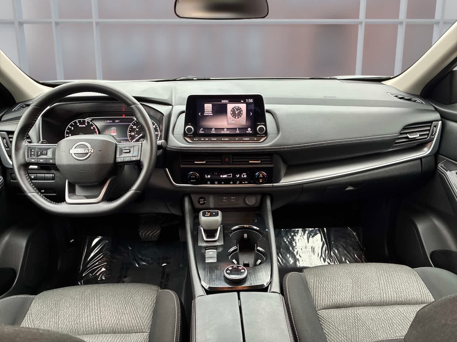 Used 2025 Nissan Rogue SV AWD/4WD image 24