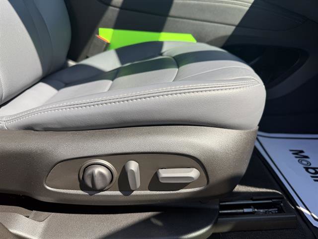 Used 2022 Buick Enclave Essence w/ Experience Buick Package image 14