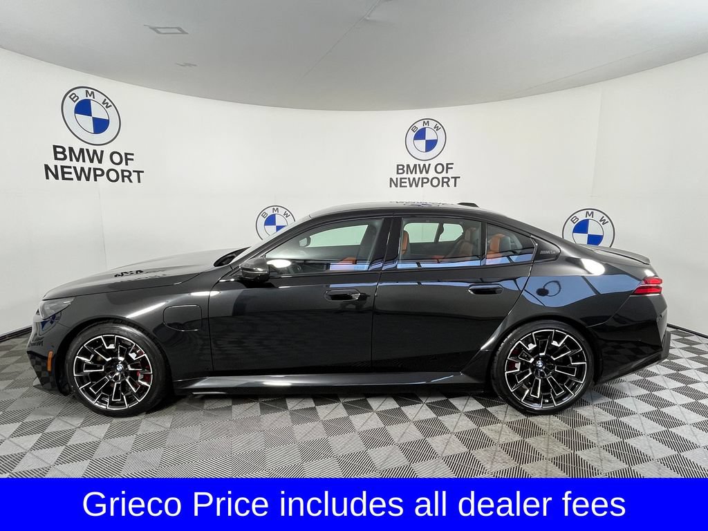Used 2026 BMW M5 w/ Carbon Package AWD/4WD image 11