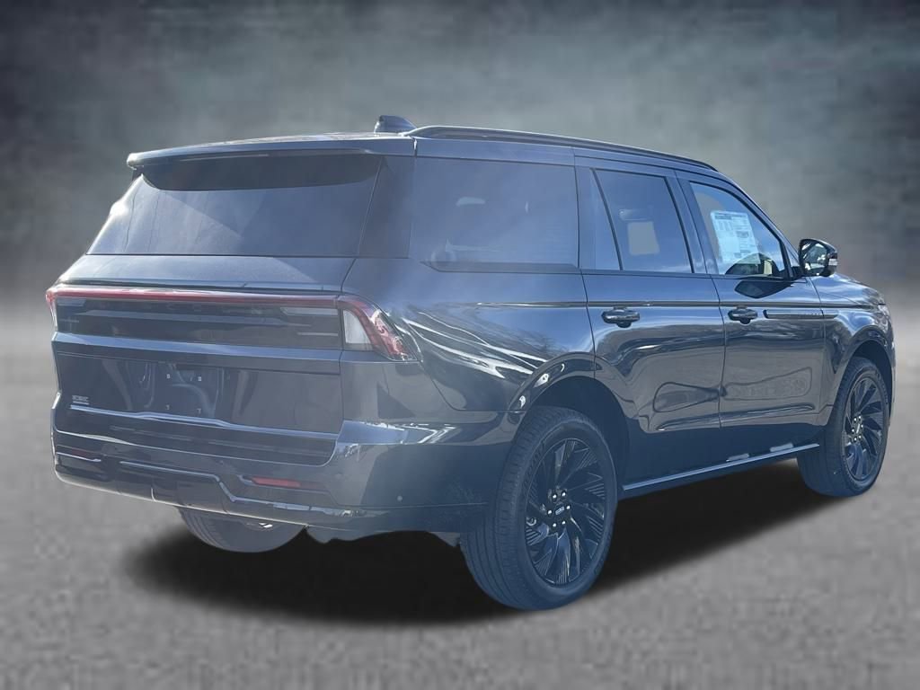 New 2025 Lincoln Navigator Reserve w/ Jet Appearance Package image 3