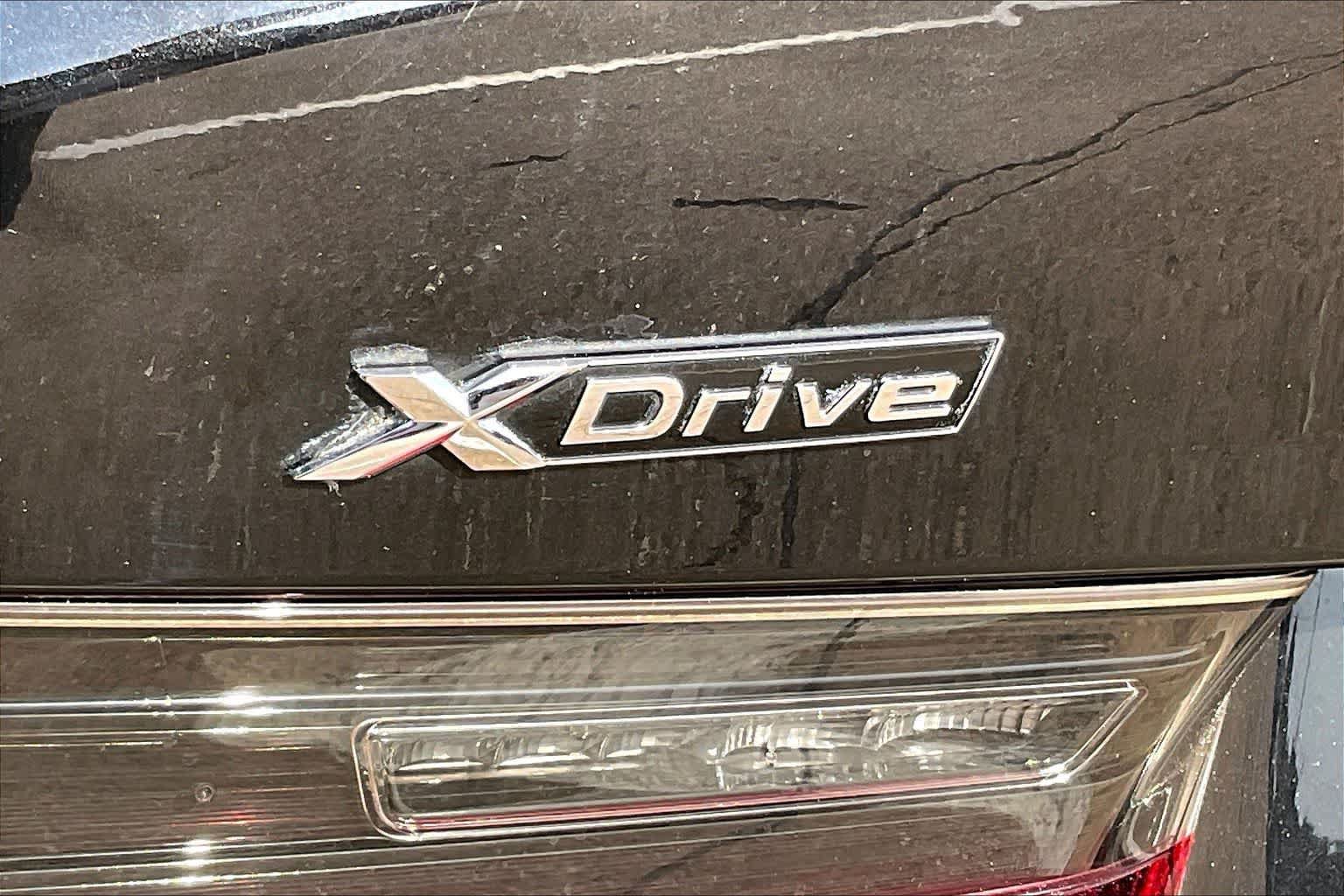 Used 2022 BMW 330e xDrive AWD/4WD image 7