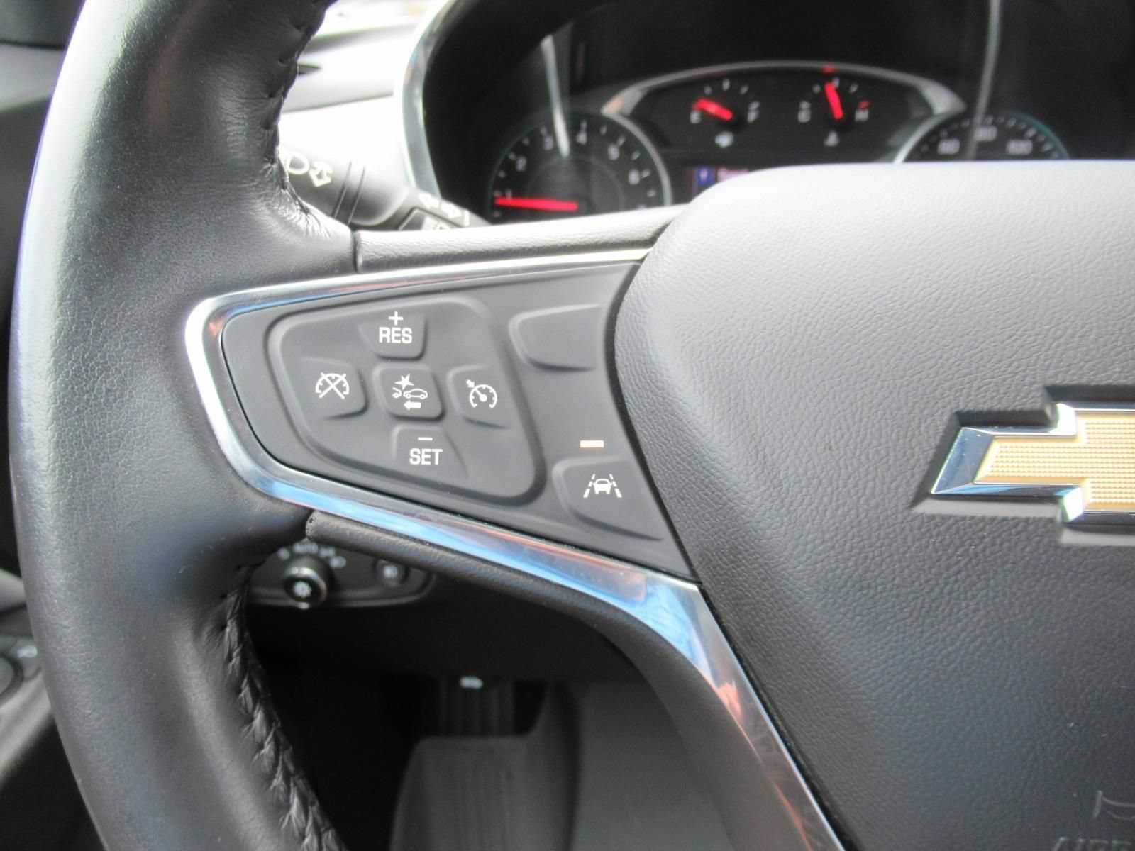 Used 2020 Chevrolet Equinox LT AWD/4WD image 25