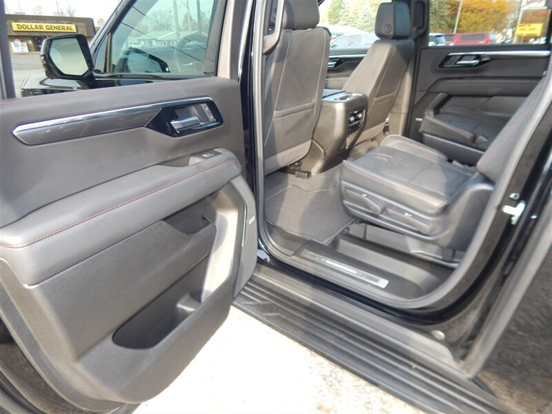 Used 2026 Chevrolet Suburban RST w/ RST Capability Package AWD/4WD image 20