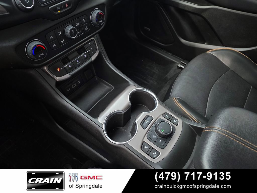 Used 2022 GMC Terrain AT4 w/ Infotainment Package II AWD/4WD image 18