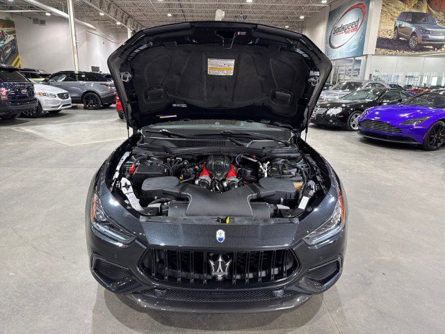 Used 2022 Maserati Ghibli Trofeo image 17
