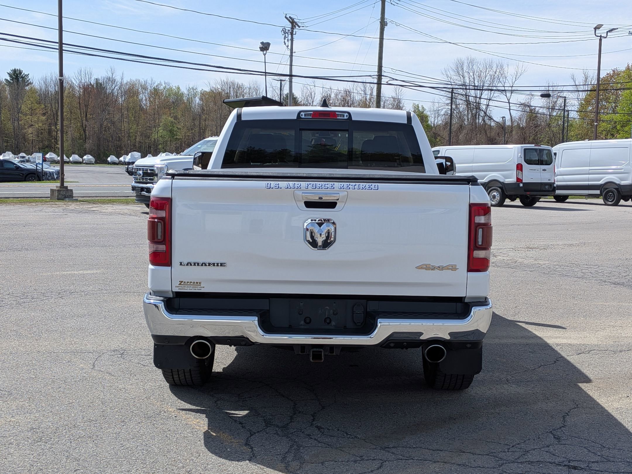 Used 2019 RAM 1500 Laramie AWD/4WD image 4