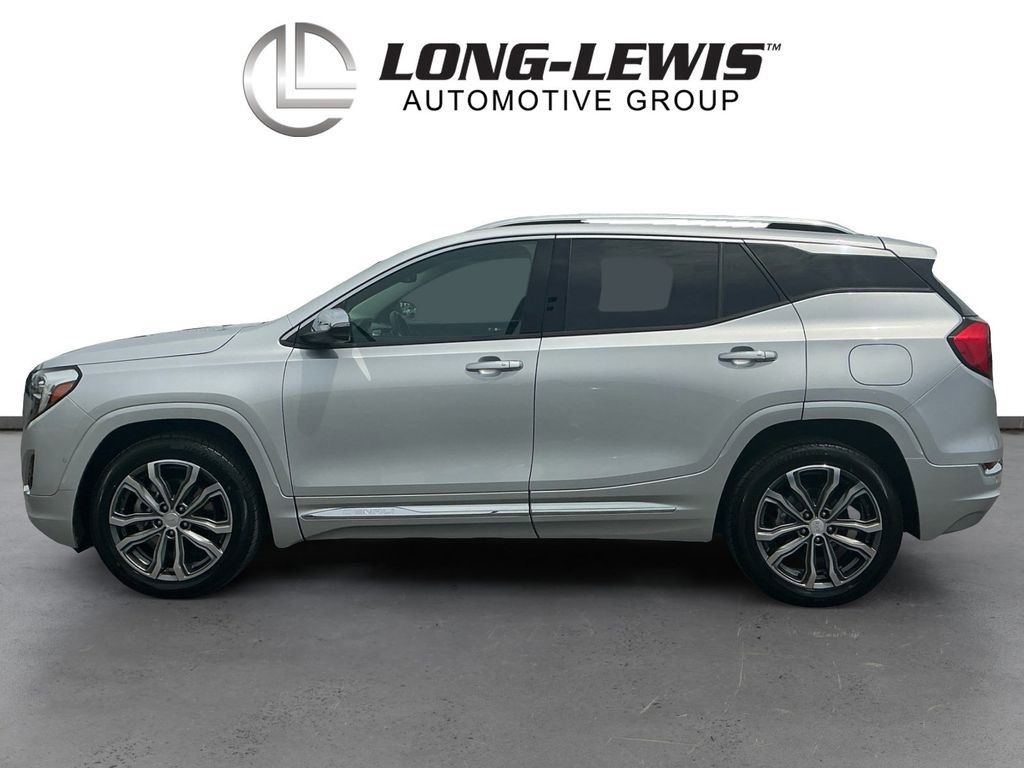 Used 2018 GMC Terrain Denali w/ Advanced Safety Package FWD image 2
