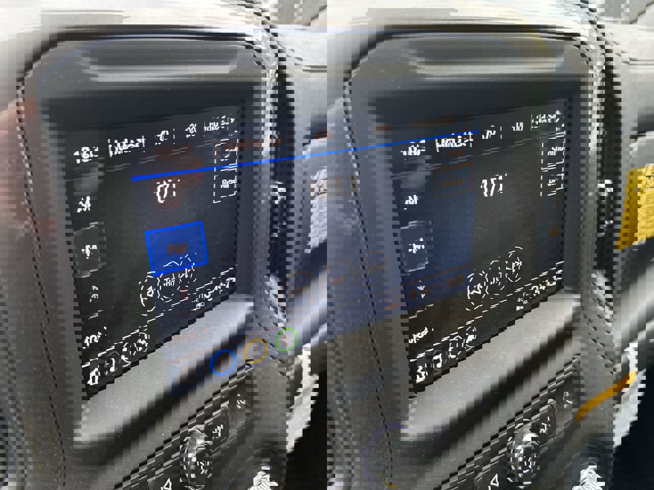 New 2025 GMC Sierra 3500 Pro w/ Convenience Package image 16