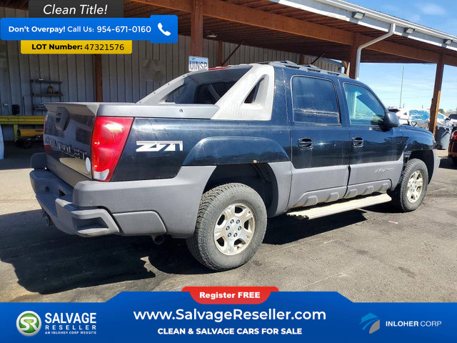 Used 2003 Chevrolet Avalanche 4x4 w/ Suspension Package, Off-Road image 4