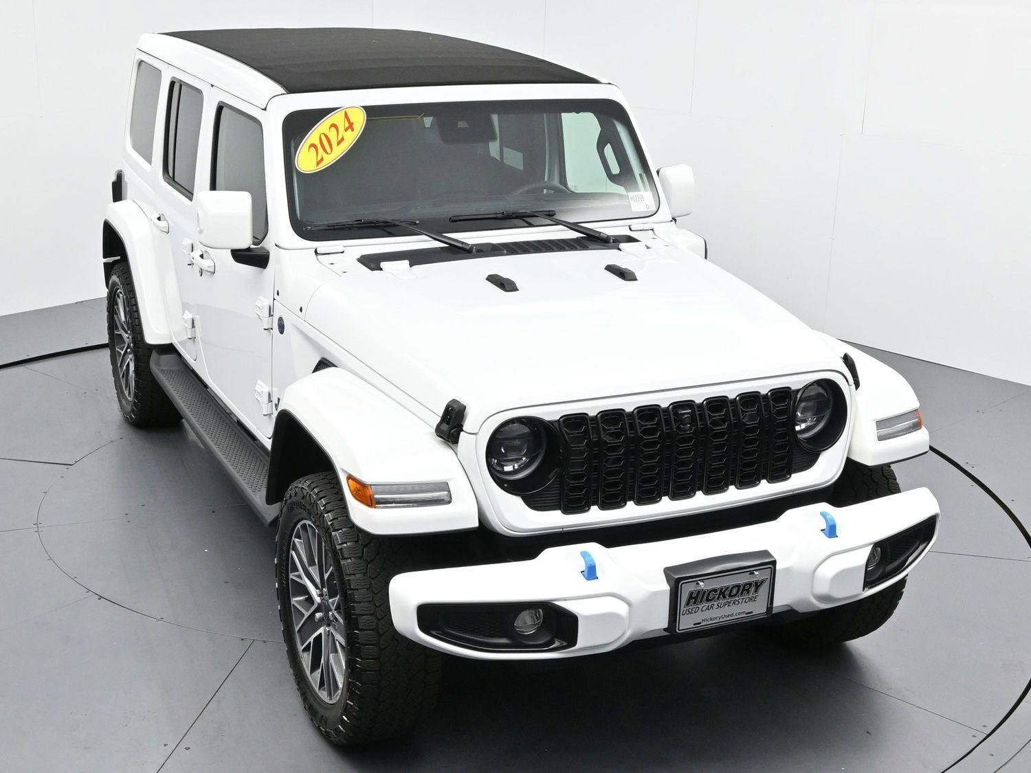 Used 2024 Jeep Wrangler High Altitude AWD/4WD image 44