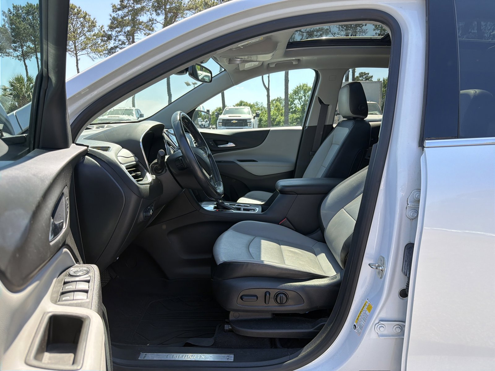 Used 2020 Chevrolet Equinox Premier image 14