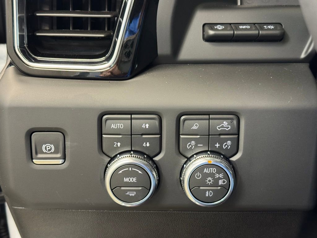 New 2026 GMC Sierra 2500 Denali Ultimate AWD/4WD image 30