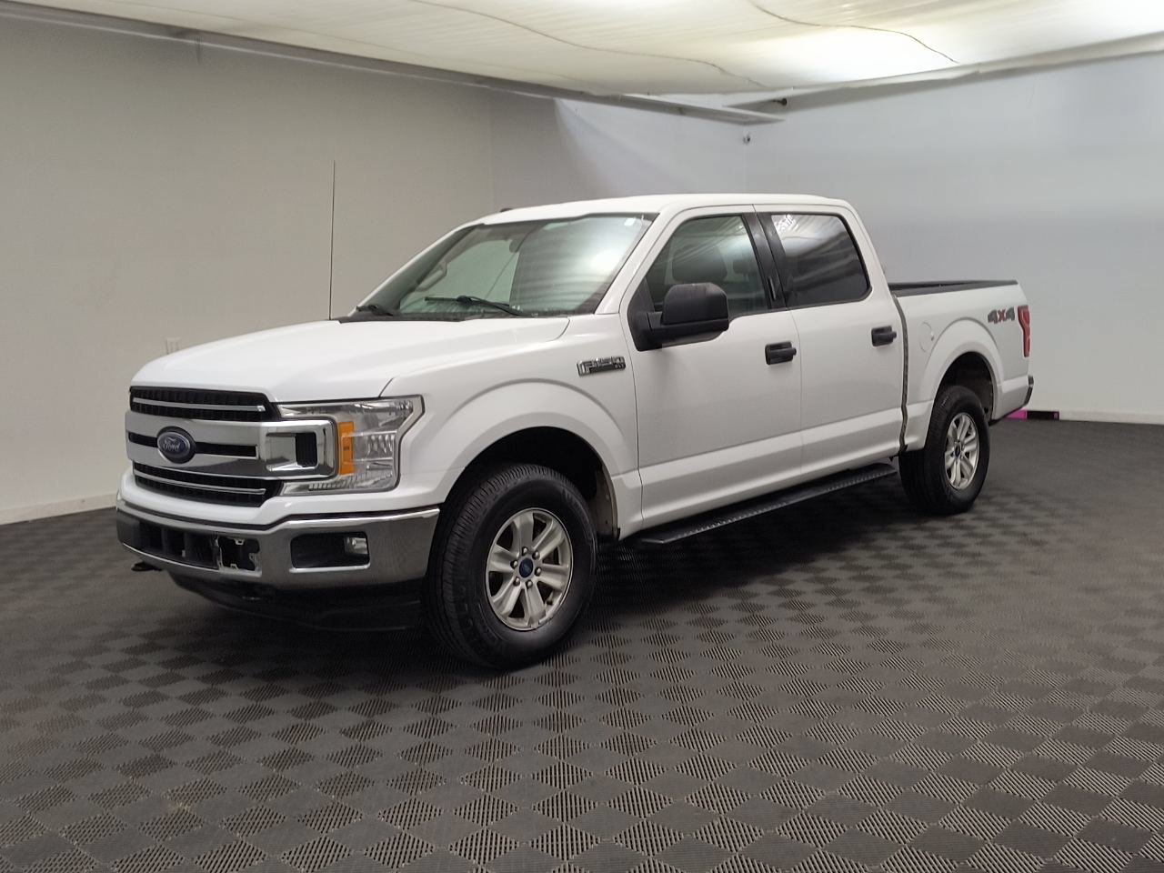 Used 2018 Ford F150 XLT AWD/4WD image 1