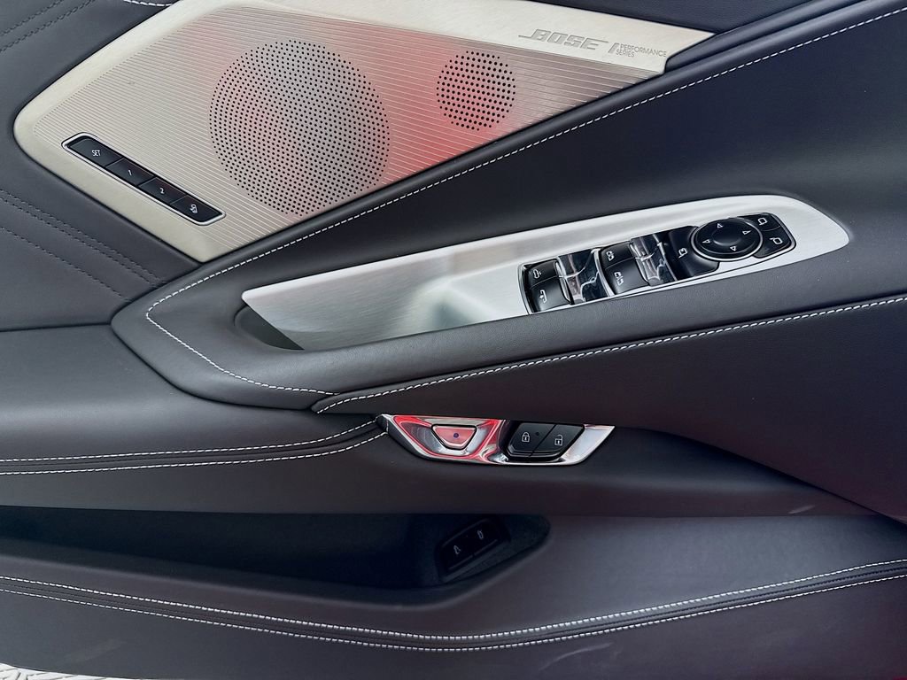 Used 2025 Chevrolet Corvette Z06 image 18