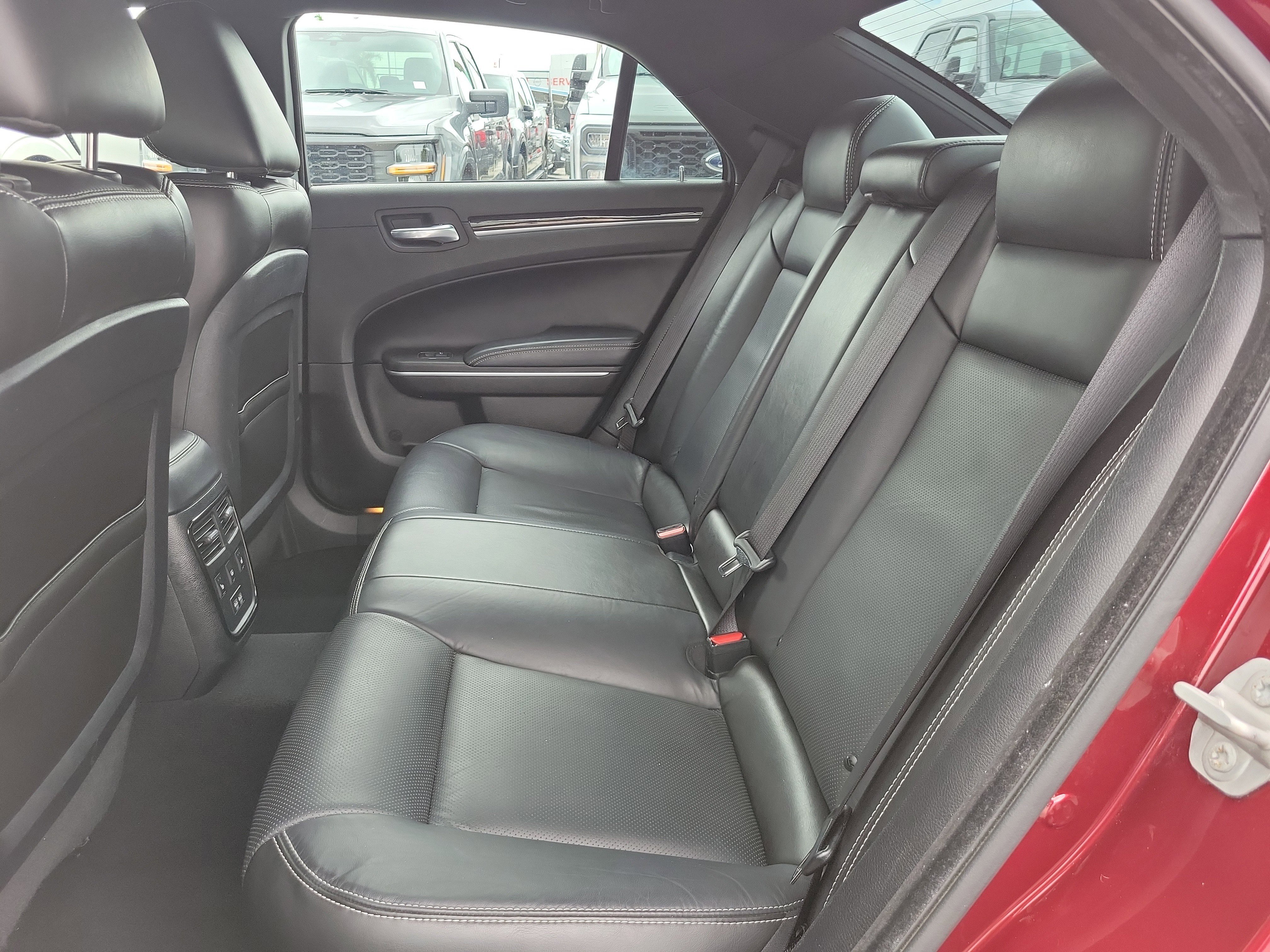 Used 2021 Chrysler 300 S w/ Comfort Group RWD image 19