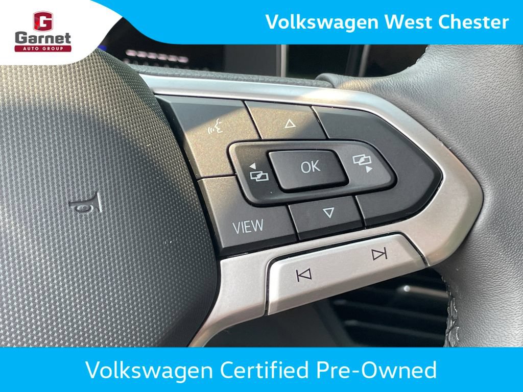 Certified 2025 Volkswagen Jetta SE w/ Black Wheel Package FWD image 19