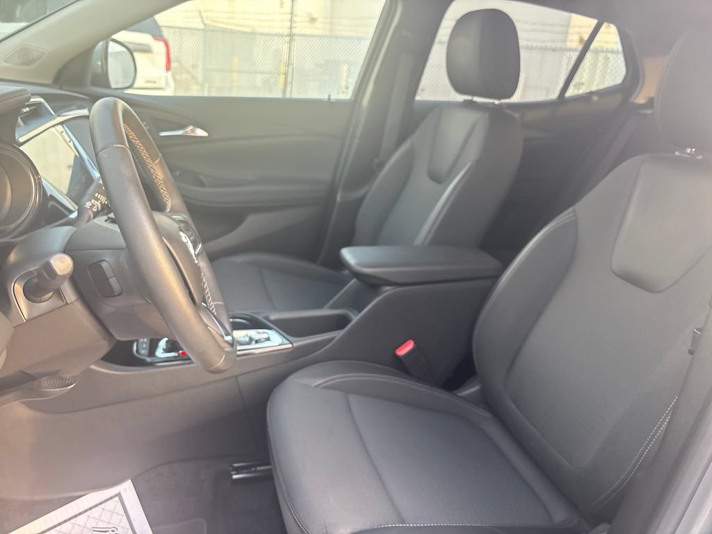 Used 2023 Buick Encore GX Select AWD/4WD image 14