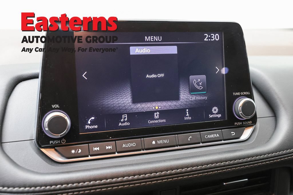 Used 2023 Nissan Rogue S AWD/4WD image 19
