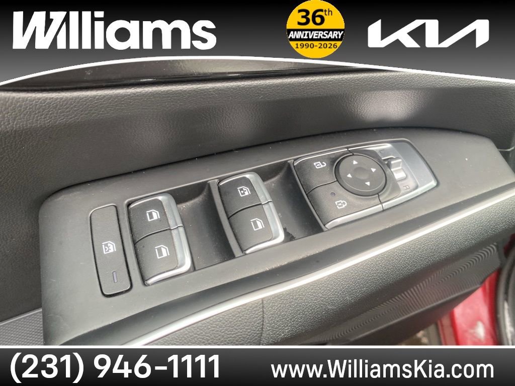 Used 2022 Kia Sorento LX image 19