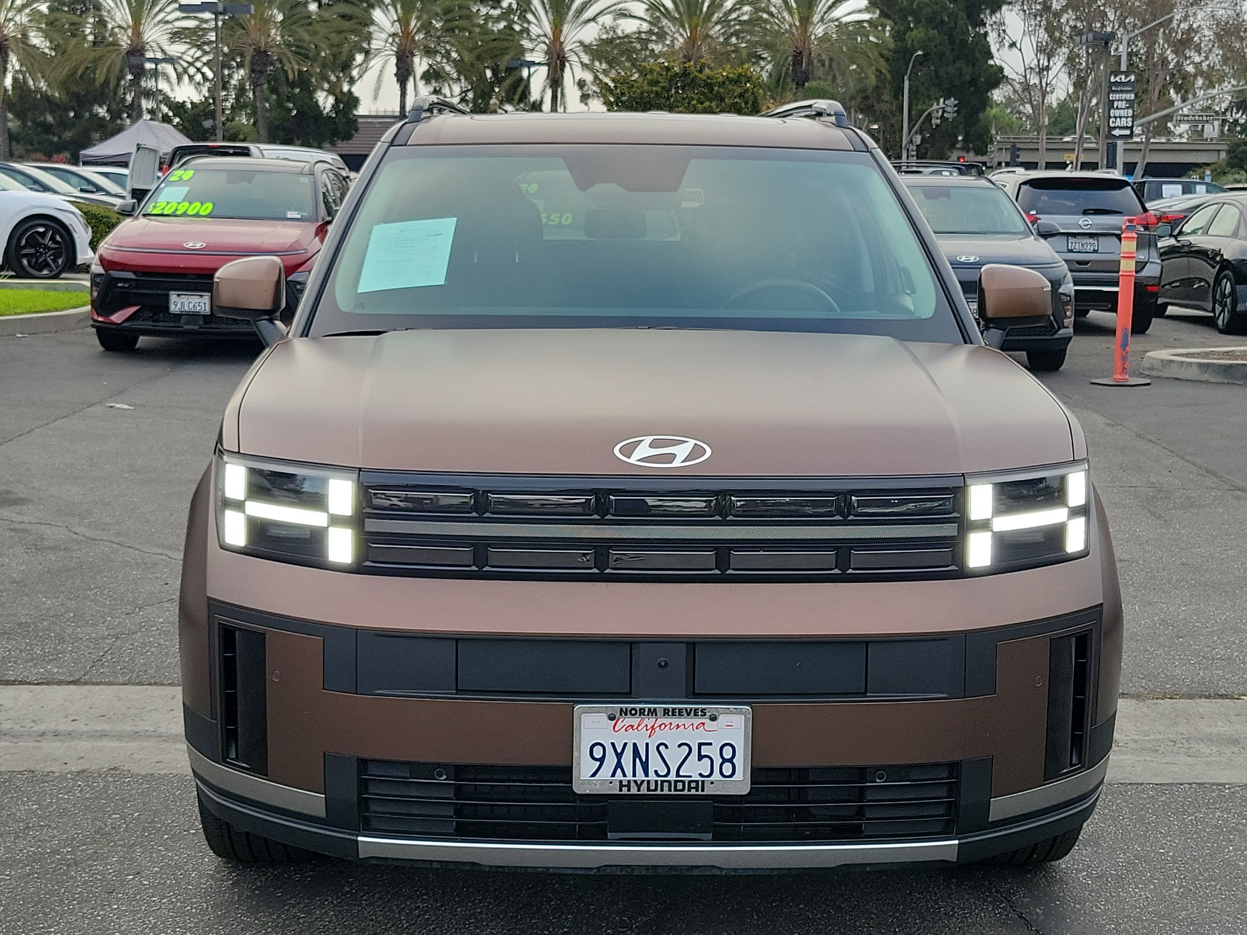 Certified 2025 Hyundai Santa Fe Limited AWD/4WD image 6