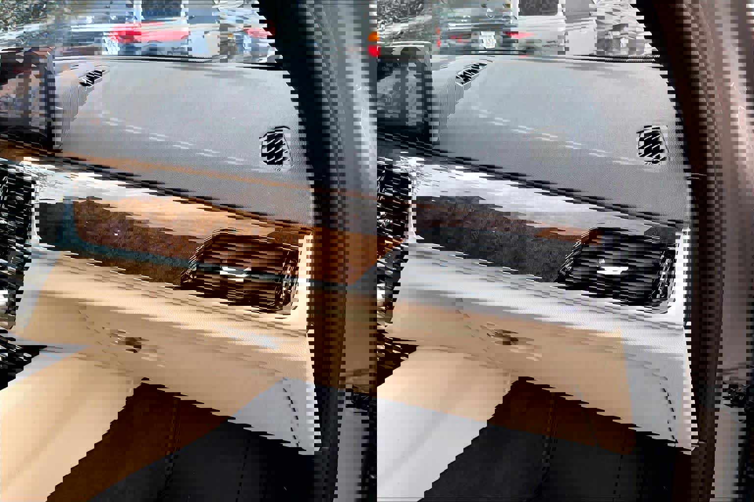 Used 2019 BMW 530i w/ Convenience Package image 17