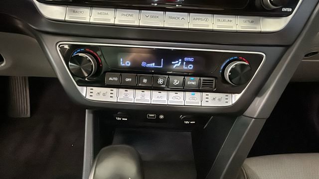 Used 2018 Hyundai Sonata Limited FWD image 23