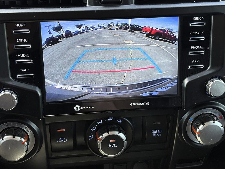 Used 2022 Toyota 4Runner SR5 AWD/4WD image 23