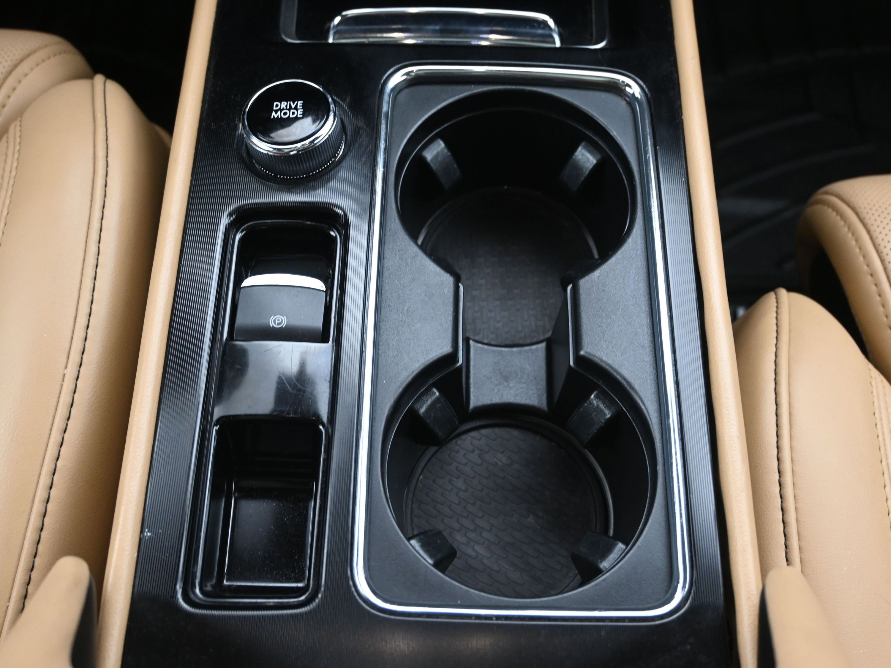 Used 2020 Lincoln Corsair Reserve w/ Equipment Group 202A AWD/4WD image 22