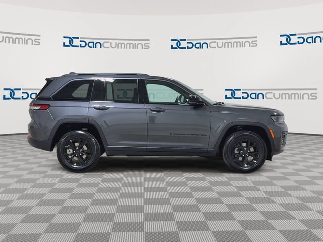 New 2026 Jeep Grand Cherokee Altitude AWD/4WD image 9