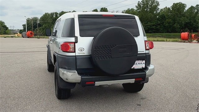 Used 2007 Toyota FJ Cruiser 2WD image 7