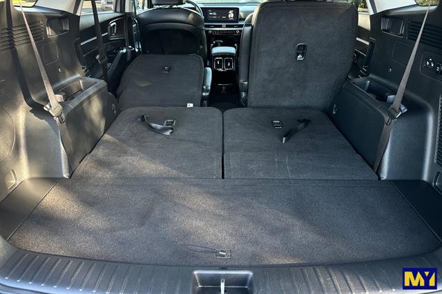 Used 2024 Kia Sorento SX image 18