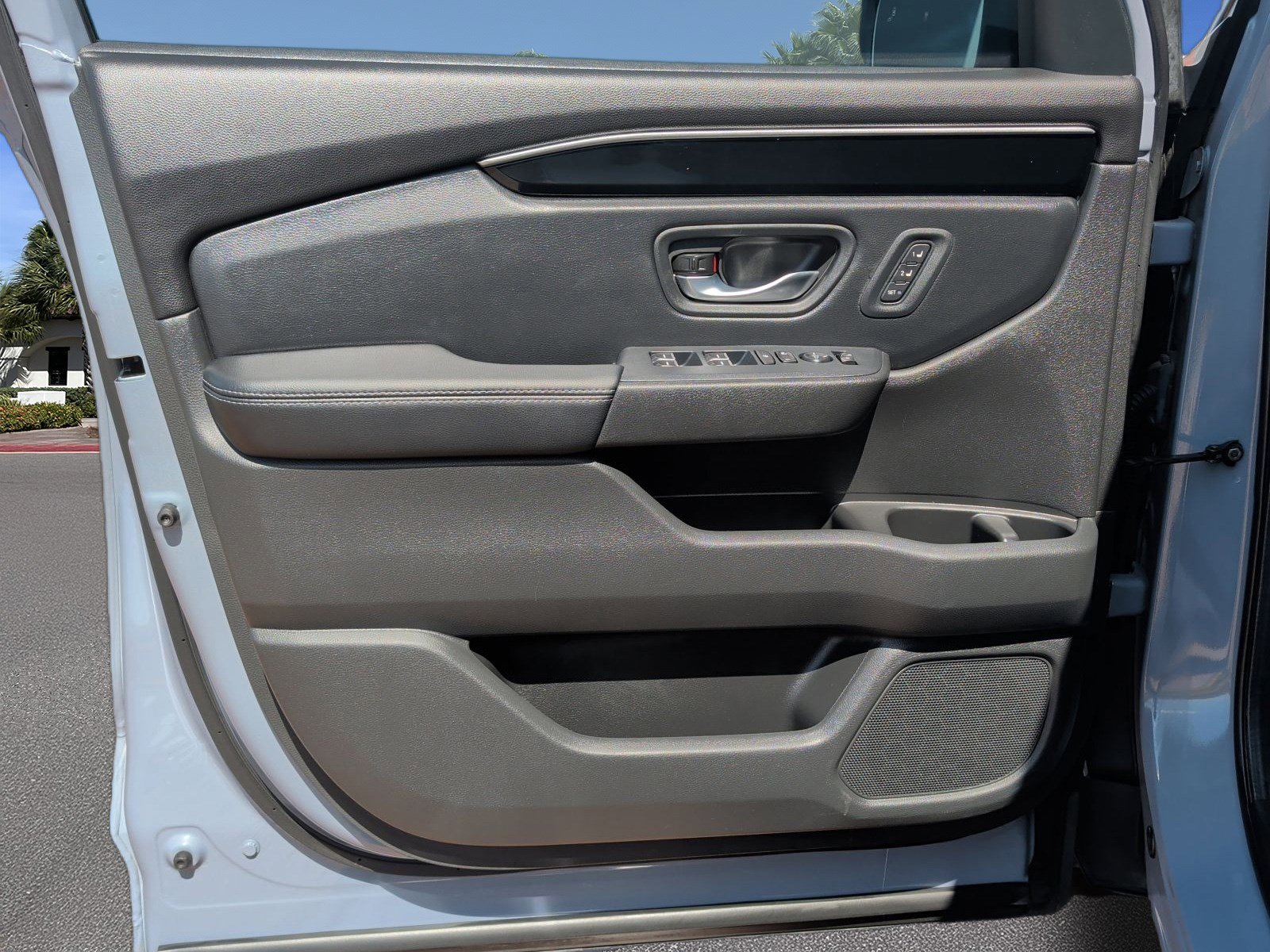 Used 2024 Honda Pilot Touring image 8
