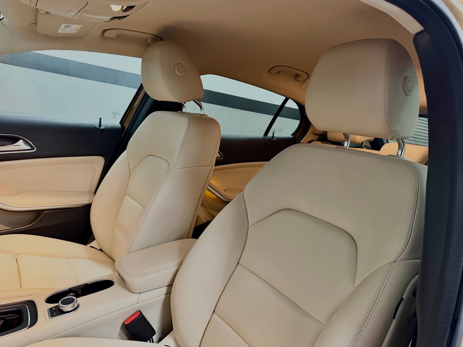 Used 2018 Mercedes-Benz GLA 250 4MATIC image 24