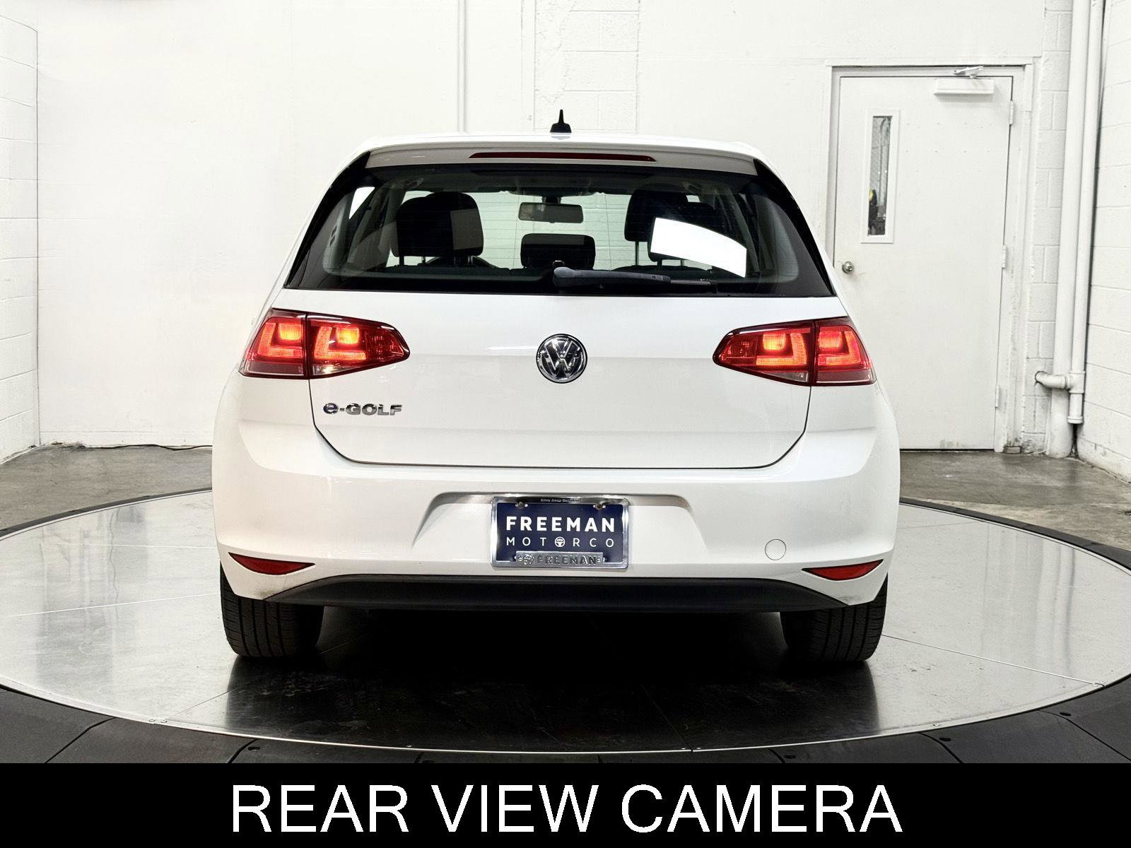 Used 2016 Volkswagen e-Golf SE w/ DC Fast Charging Package FWD image 7