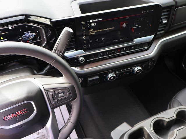 Used 2025 GMC Sierra 2500 SLT AWD/4WD image 31