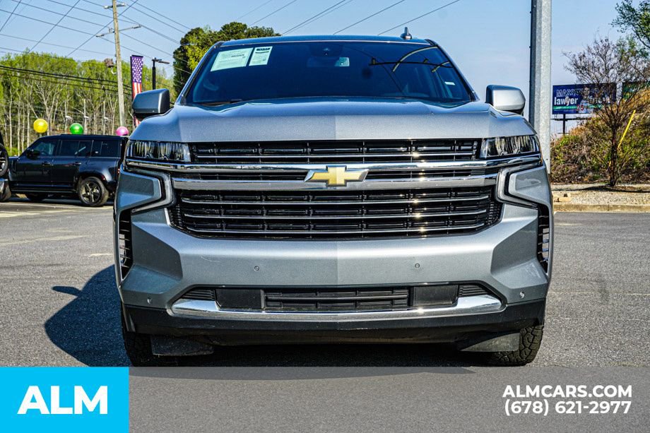 Used 2024 Chevrolet Suburban LT RWD image 10
