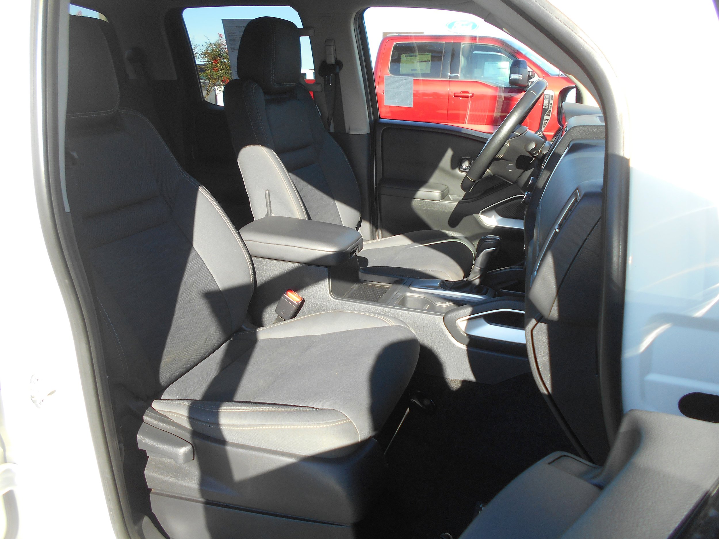 Used 2023 Nissan Frontier SV w/ Technology Package AWD/4WD image 7
