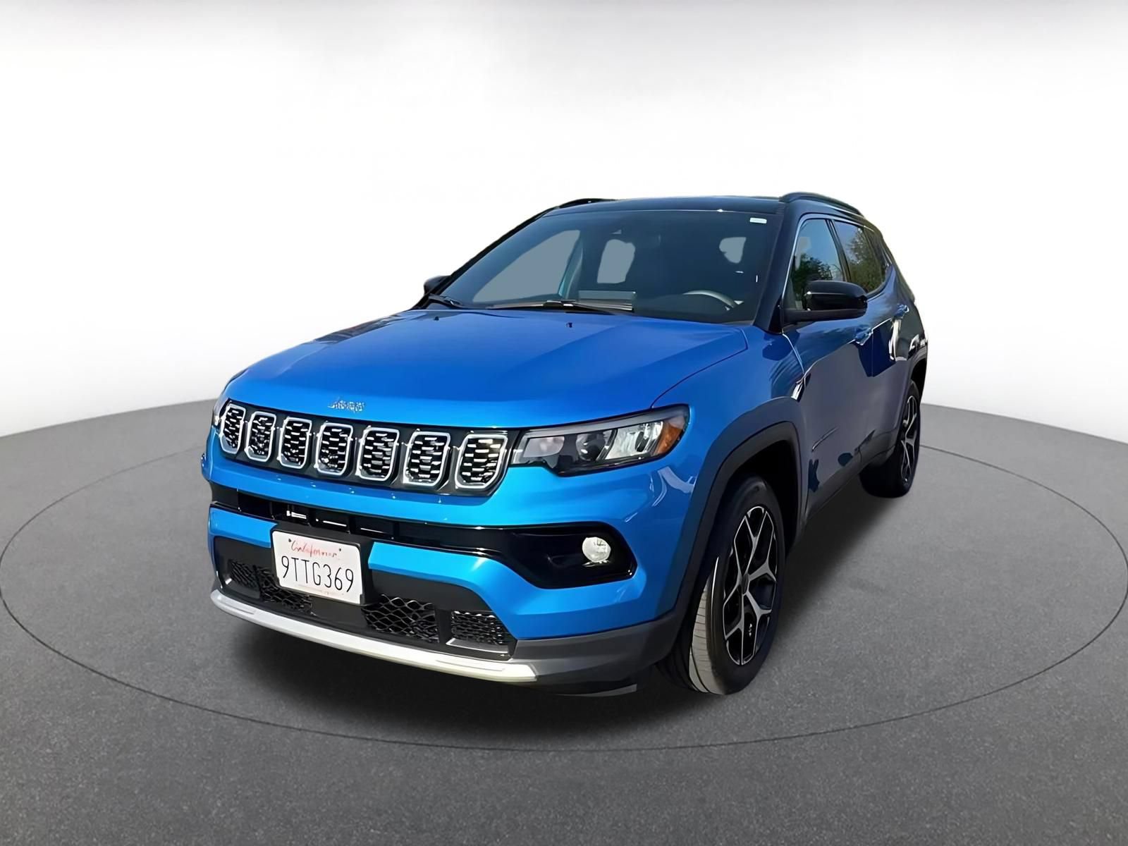 Used 2025 Jeep Compass Limited AWD/4WD image 7