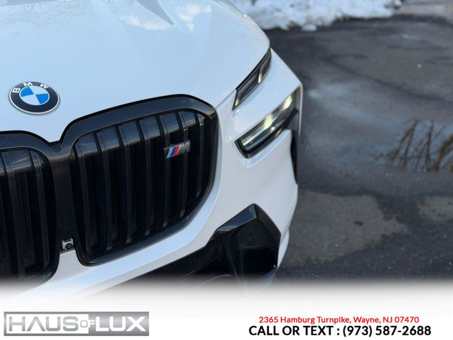 Used 2023 BMW X7 M60i image 10