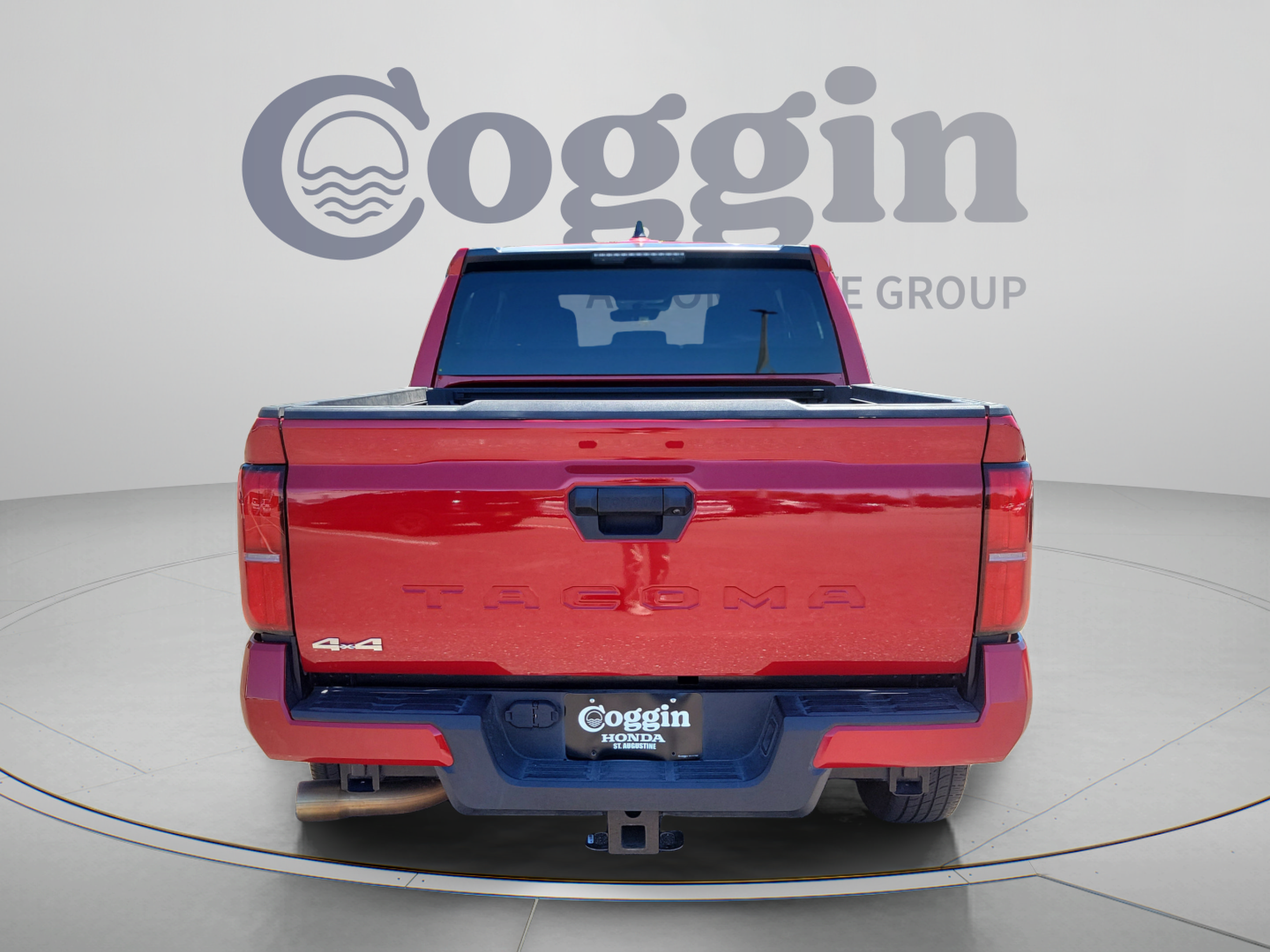 Used 2024 Toyota Tacoma SR5 AWD/4WD image 4