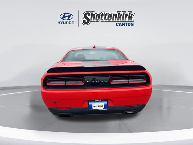 Used 2018 Dodge Challenger SXT w/ Blacktop Package image 6