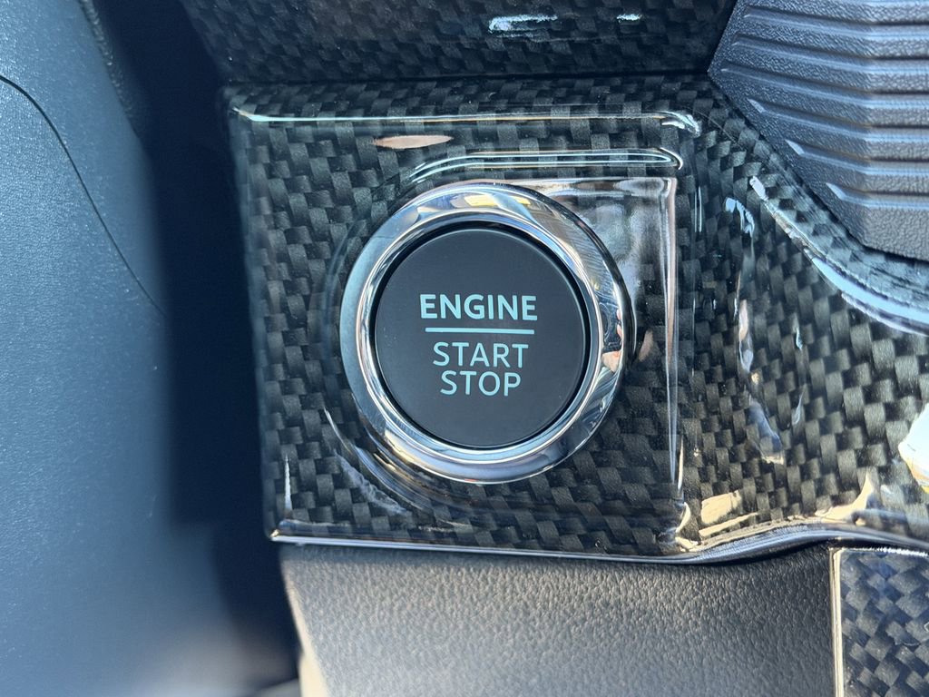 Used 2025 Ford F150 Lariat w/ Equipment Group 502A High AWD/4WD image 26