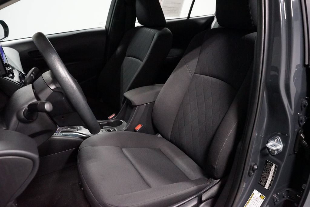 Certified 2025 Toyota Corolla LE FWD image 24