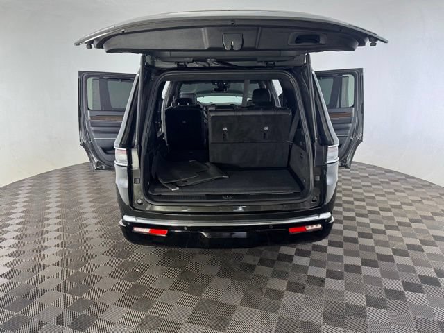 Used 2023 Jeep Grand Wagoneer Series II AWD/4WD image 17
