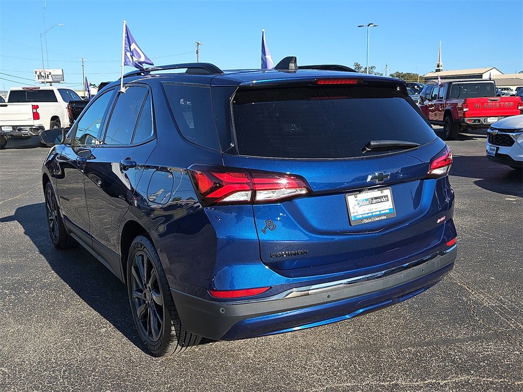 Used 2022 Chevrolet Equinox RS image 4