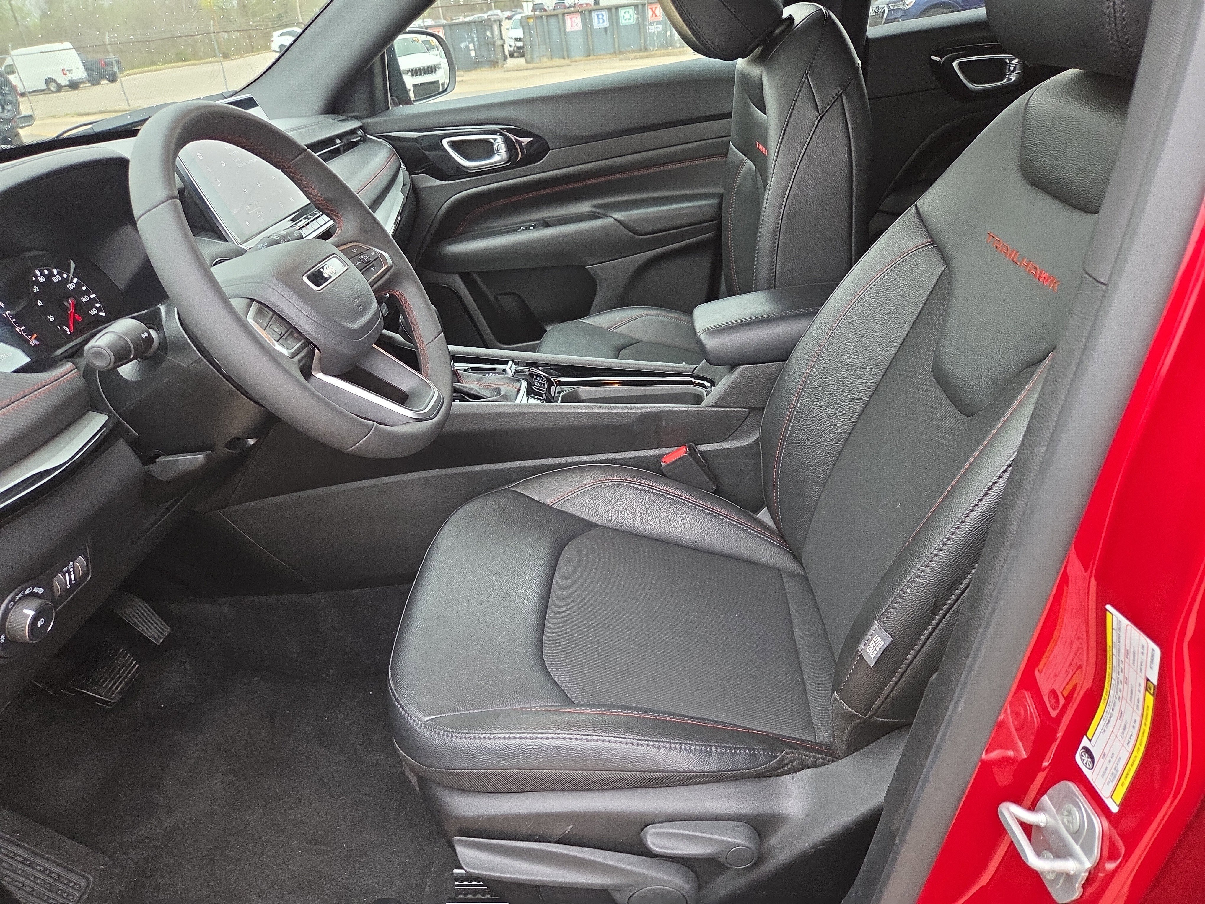 Certified 2025 Jeep Compass Trailhawk image 5