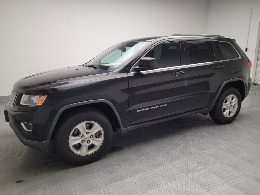 Used 2015 Jeep Grand Cherokee Laredo w/ Quick Order Package 23E image 2